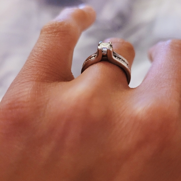 Engagement Ring - Picture 3 of 3